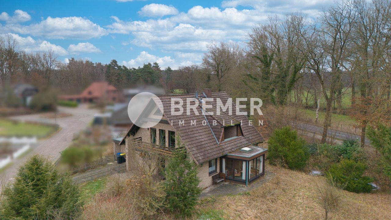 Schönes Einfamilienhaus mit Bauplatz in Feldrandlage
