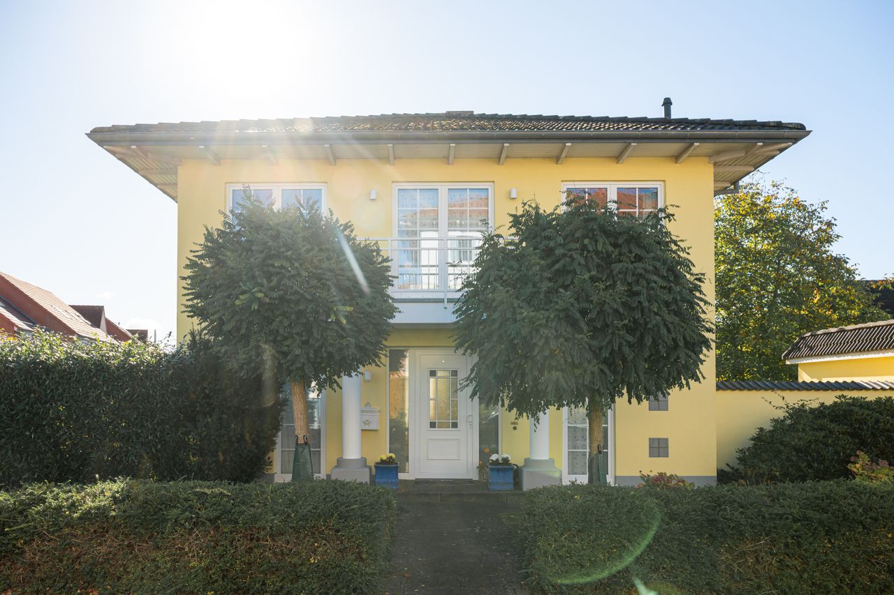 Einziehen und wohlfühlen, traumhafte Stadtvilla in Lüneburg-Oedeme