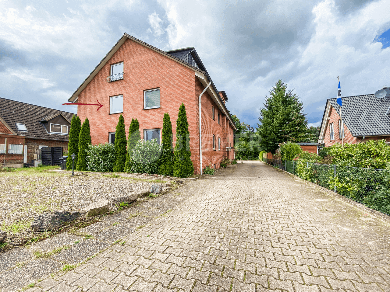 Sonnige 3-Zimmer-Eigentumswohnung mit Balkon und Garage als Kapitalanlage